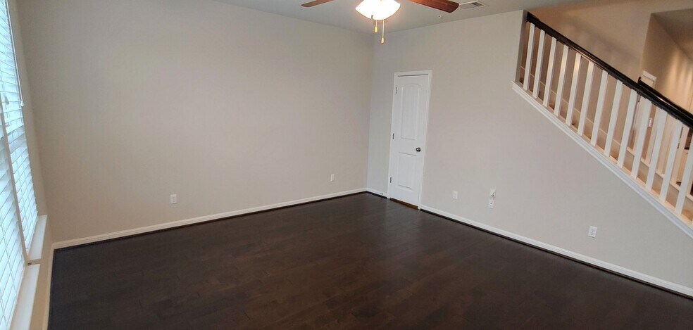 Building Photo - 7220 Wyoming Springs Dr