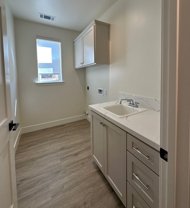 Building Photo - Ocean Views | Rooftop Deck | New Construction | For Lease $4,200/mo.