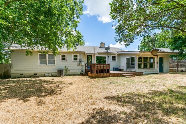Building Photo - 321 Rittiman Rd