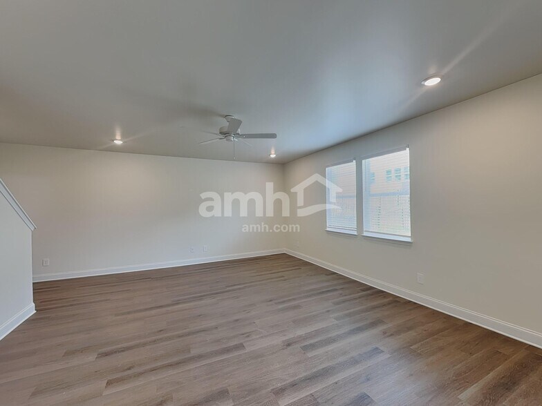 Building Photo - 3612 Creek View Cir