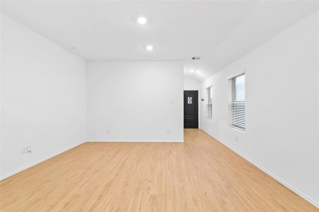 Building Photo - 19323 Via Vinovo Ct