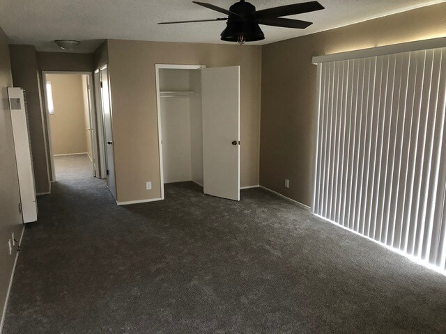 Livingroom - 3456 Redwood Ct