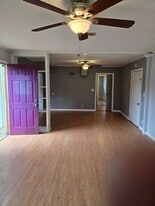 Building Photo - 207 Moncrief Ave