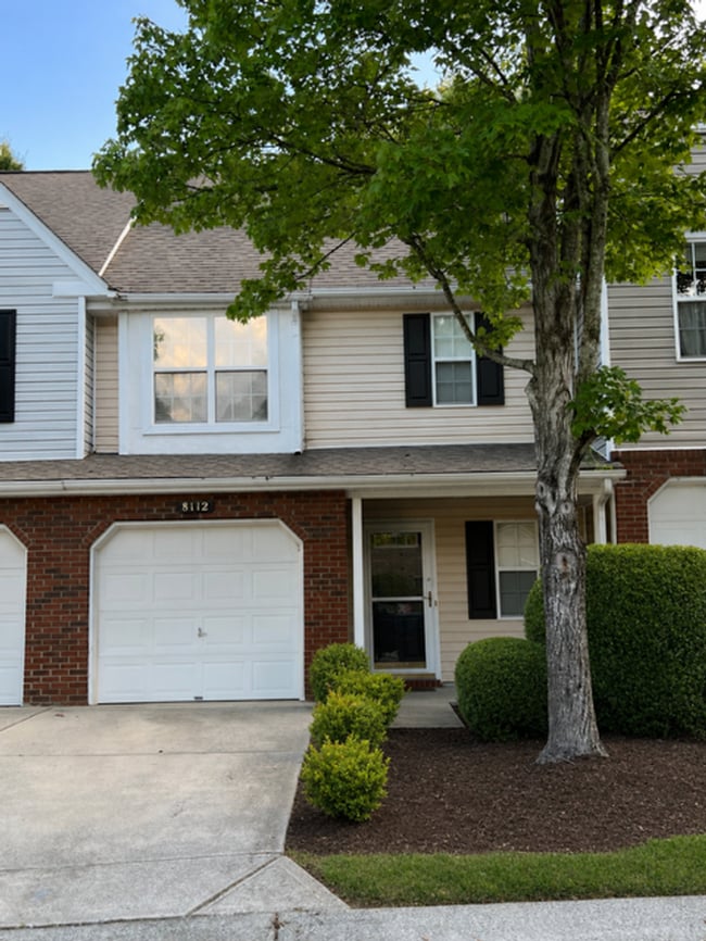 Building Photo - 2 Bedroom Townhome for Rent!