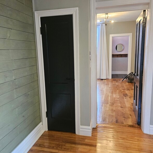 Main bedroom closet - 811 Tyler St