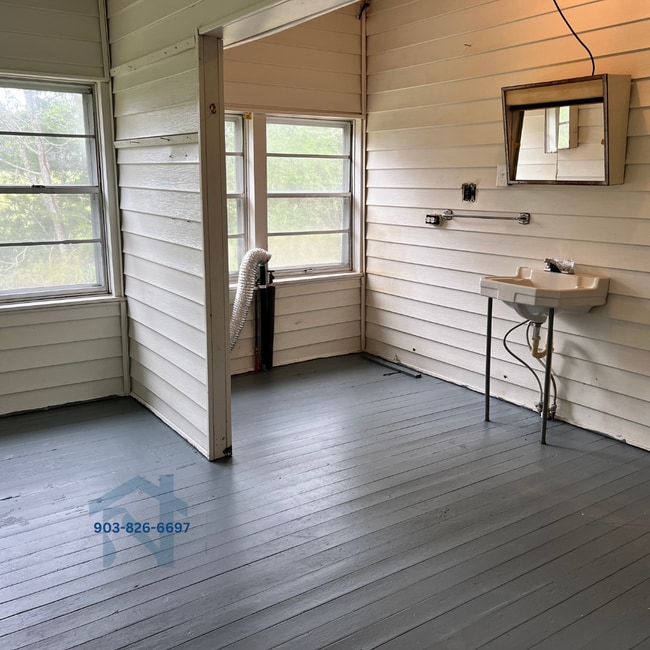 Building Photo - 5466 TX-77