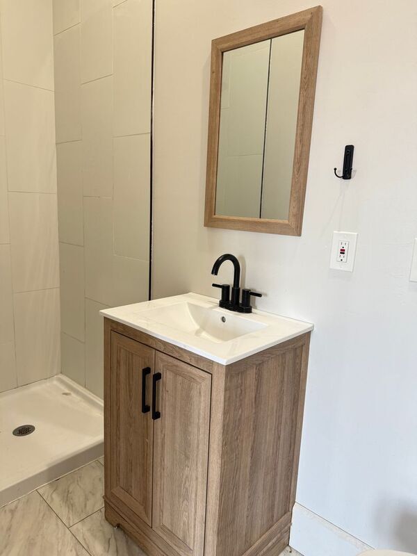 Building Photo - 920 Washington Ave