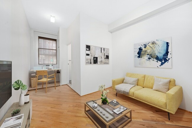 Building Photo - Desirable & Rare Tribeca Live/Work Loft!