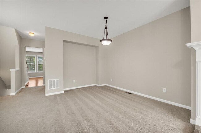 Building Photo - 501 Grove Field Ct NW