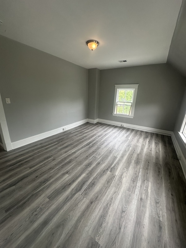 Building Photo - 3295 W 54th St