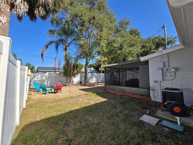 Building Photo - 6343 5th Ave S