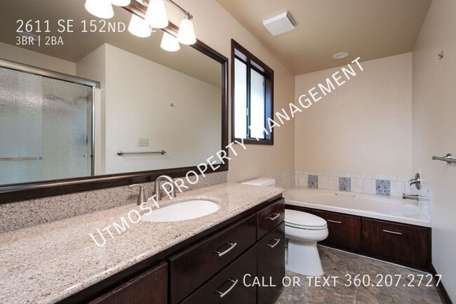 Building Photo - 2611 SE 152nd Ave