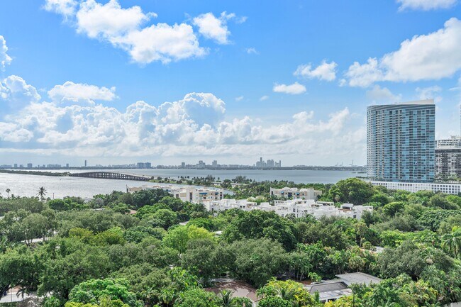 Building Photo - 4250 Biscayne Blvd