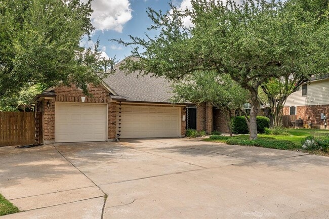 Building Photo - 8908 Pepper Rock Dr