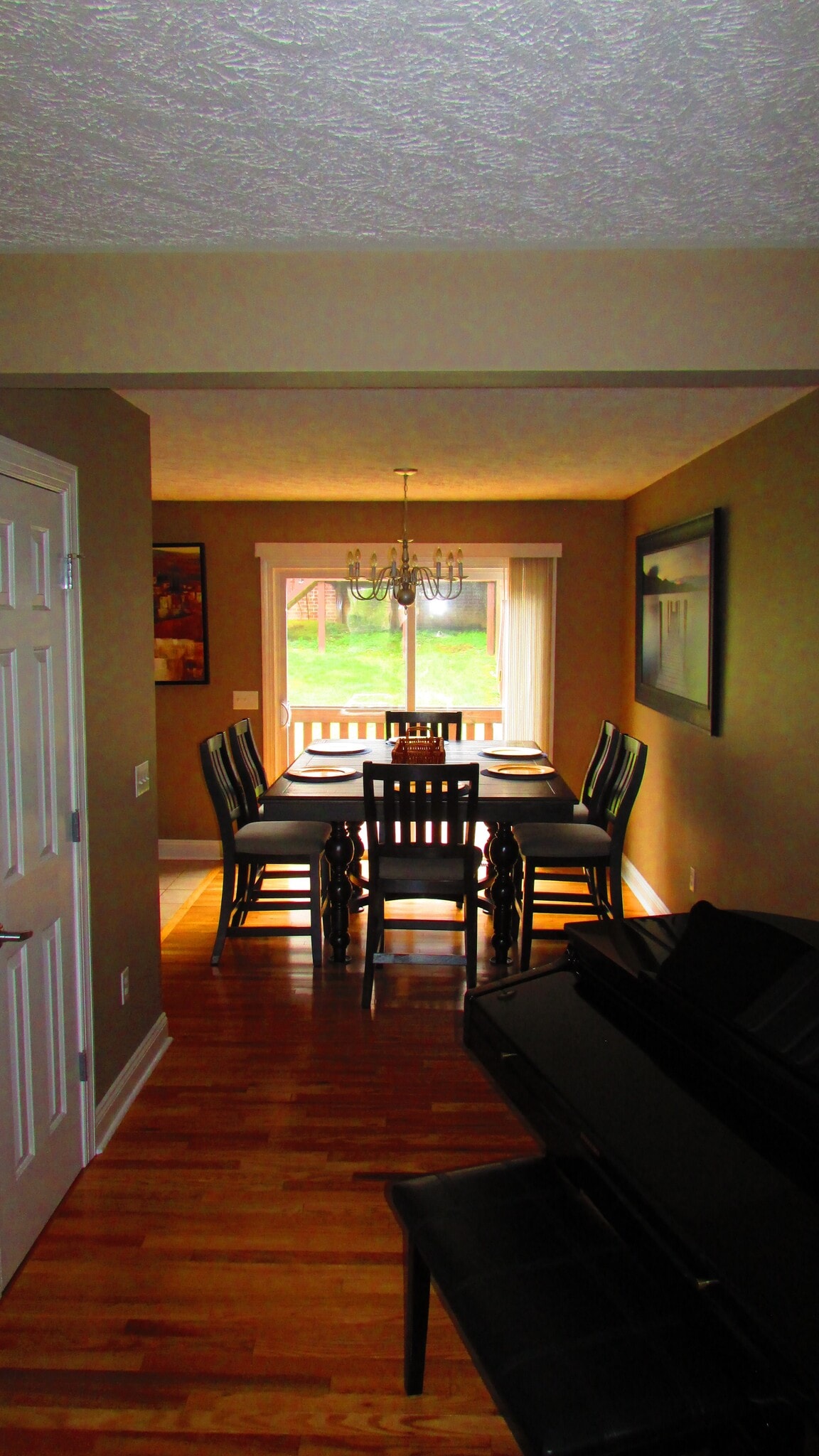 Building Photo - 720 Oaktree Blvd