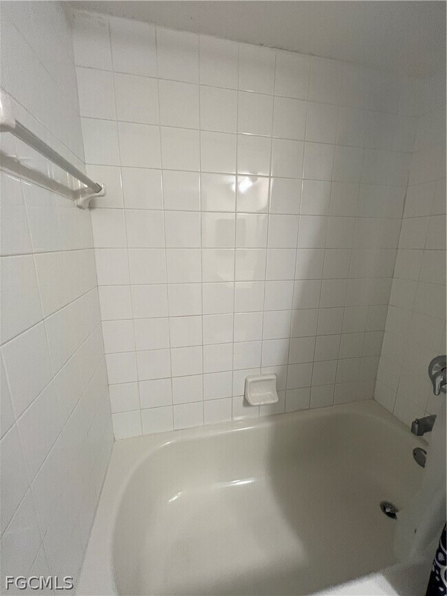 Building Photo - 4803 Sunset Ct