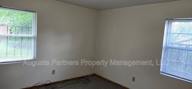 Building Photo - 2522 Georgetown Dr