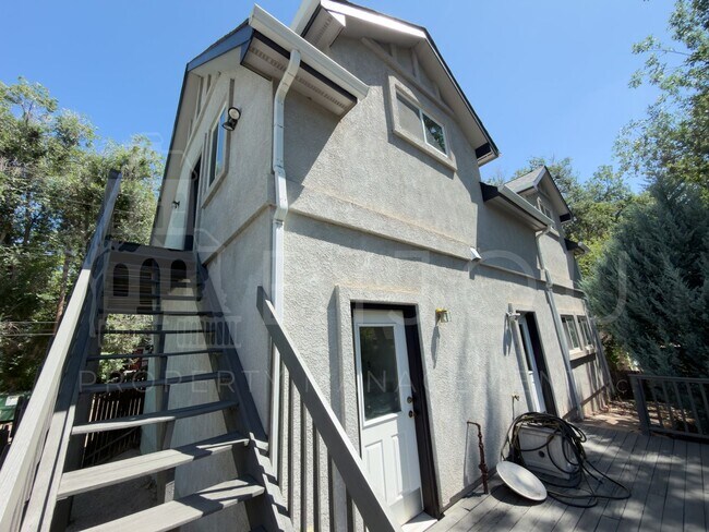 Building Photo - 528 E Bijou St