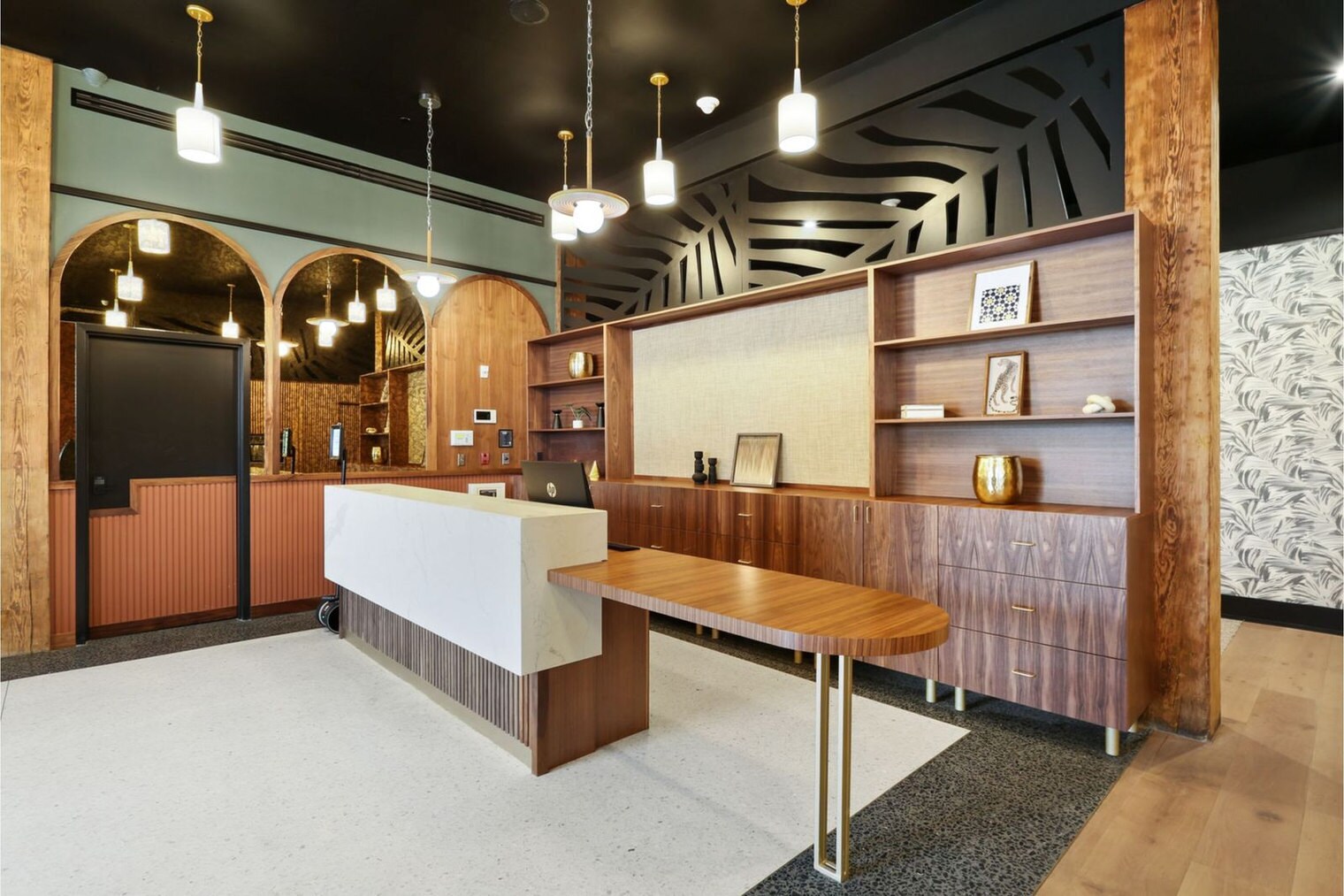 Building Photo - 1148 S Peters St