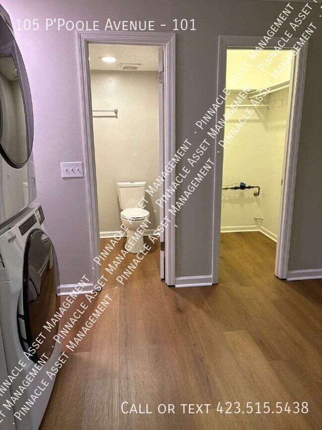 Building Photo - 105 P'Poole Ave