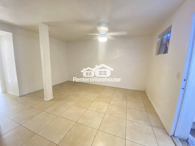 Building Photo - 325 S Pioneer