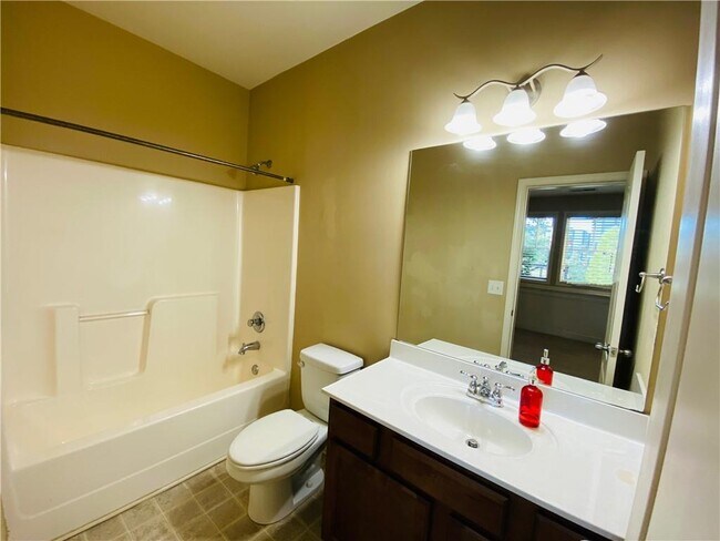 Building Photo - 836 Red Hart Ln