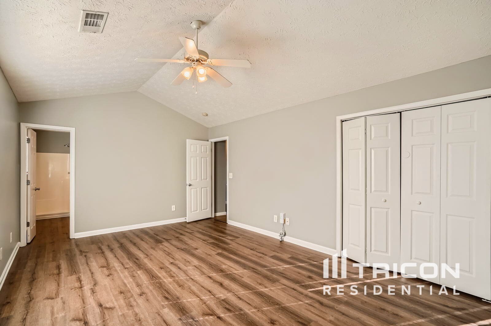 Building Photo - 1476 Steam Engine Way NE