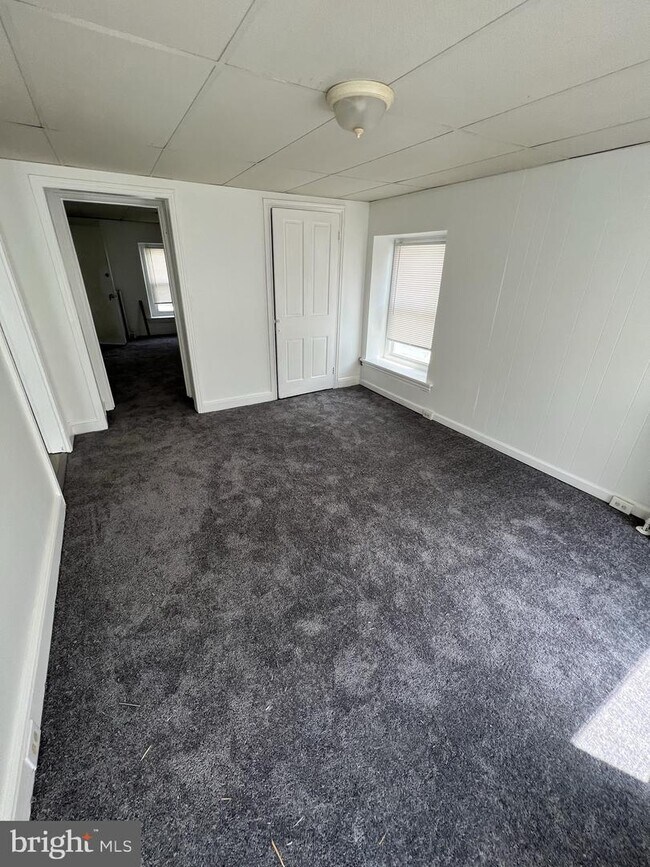 Building Photo - 3587 Indian Queen Ln