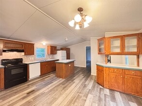 Building Photo - 231 6 Morris Ln