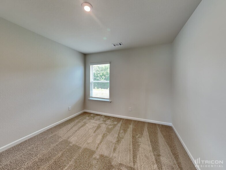 Building Photo - 1322 Deutz Dr