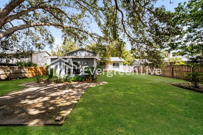 Building Photo - 7708 Palmbrook Dr