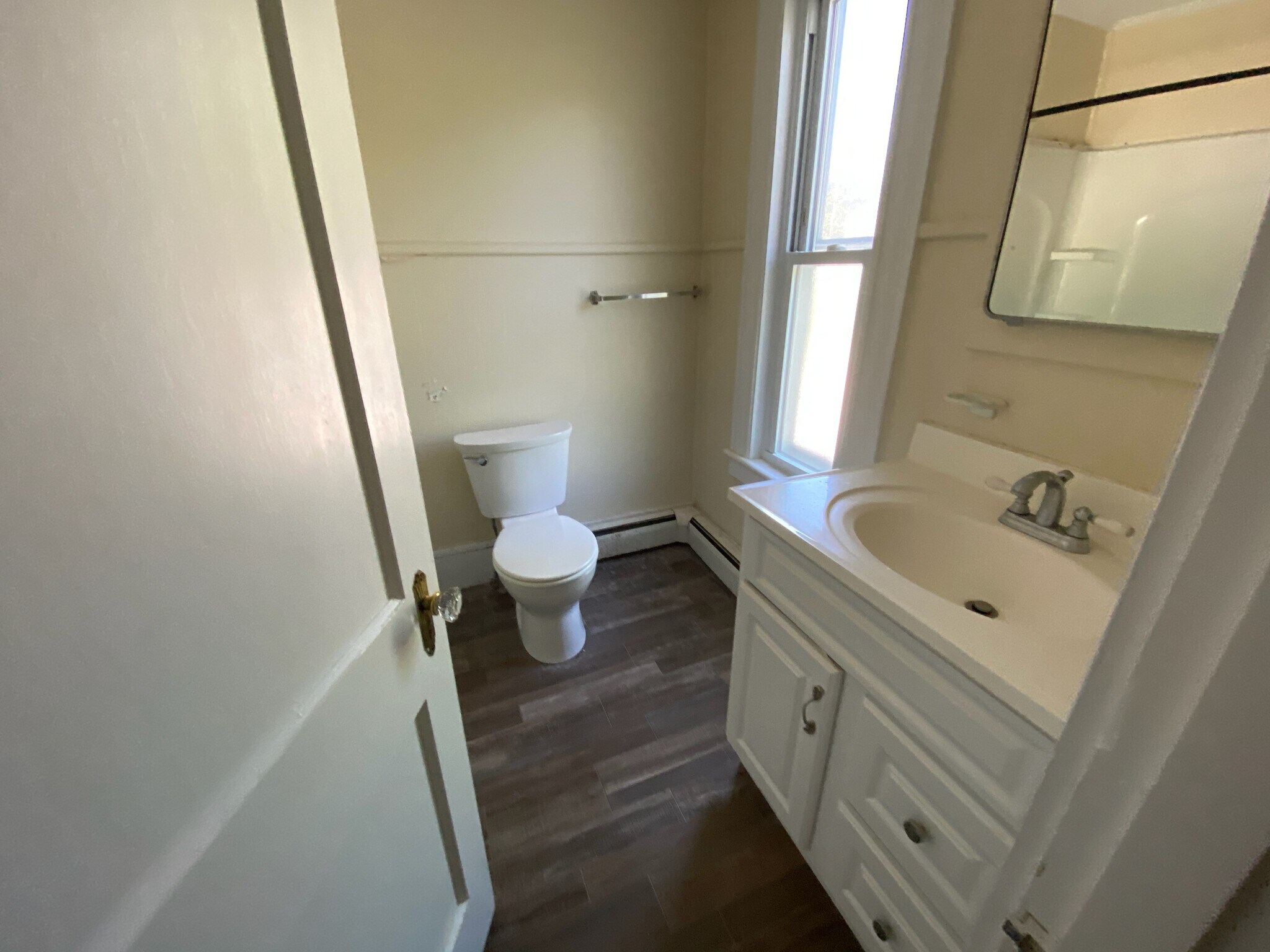 Building Photo - 22 Lincoln Ave