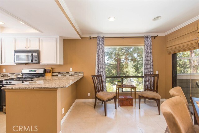 Building Photo - 34 Coventry Ln