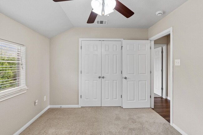 Building Photo - 113 Gregory Cove