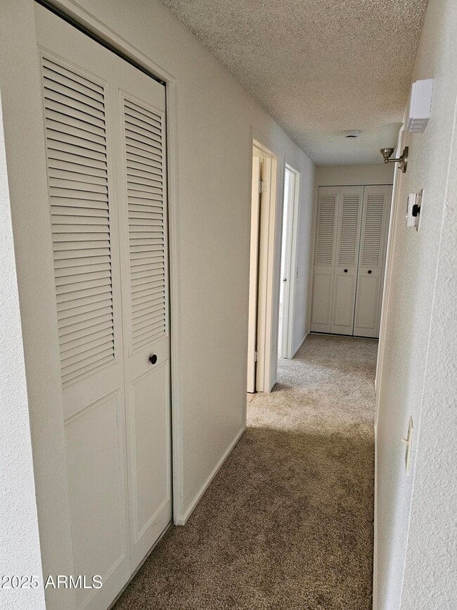 Building Photo - 6231 W Zoe Ella Way