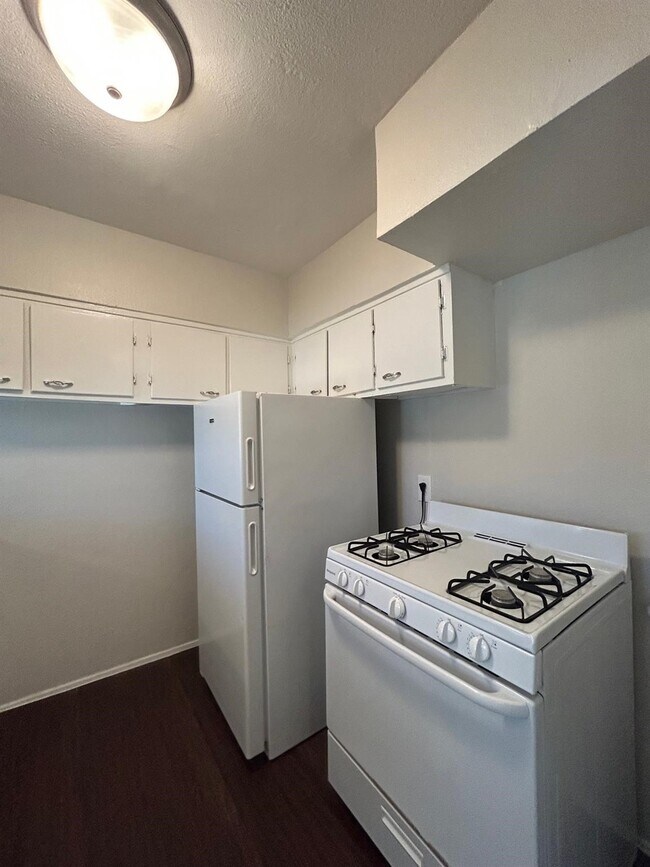 Building Photo - 3629 N MacGregor Way