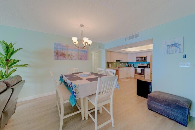 Building Photo - 17920 Gulf Blvd