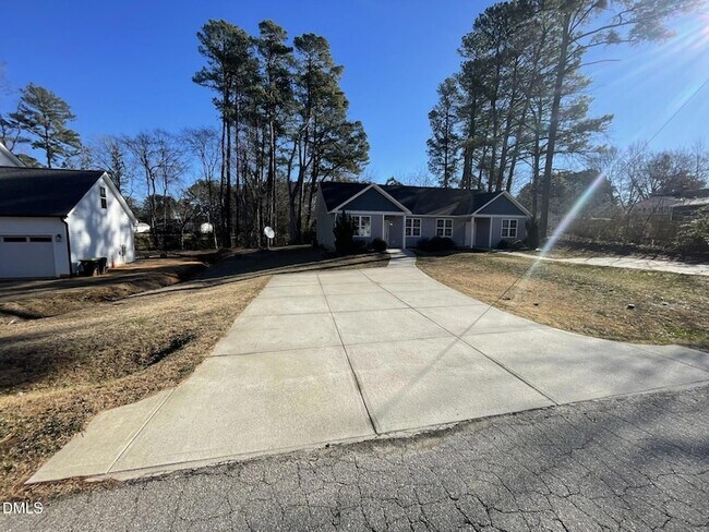 Building Photo - 20-A Korea St