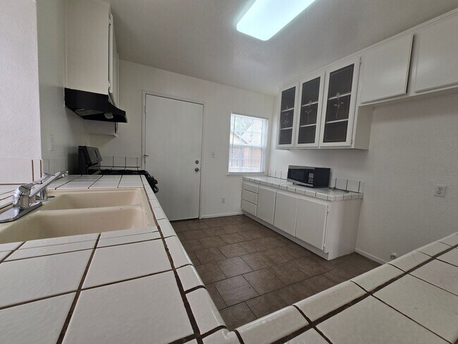 Building Photo - 43632 San Francisco Ave