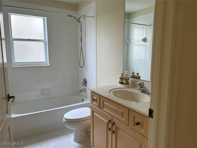 Building Photo - 8220 Ibis Cove Cir