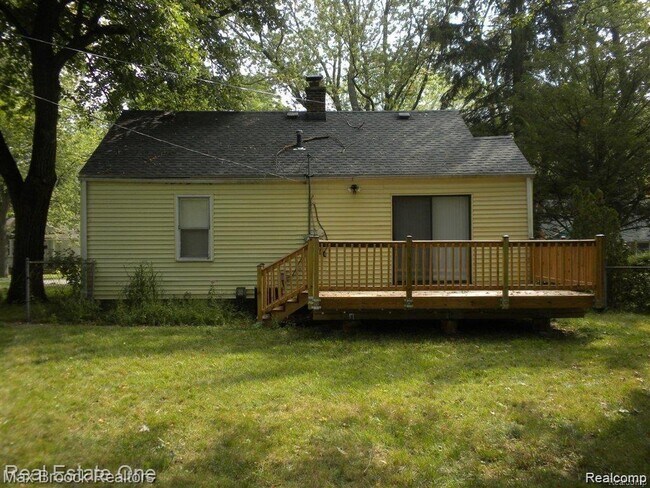 Building Photo - 30753 Marshall St