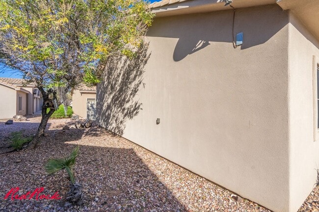 Building Photo - 484 N 2480 W