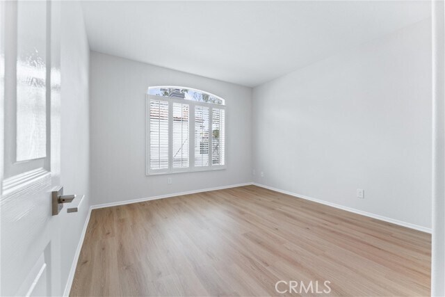 Building Photo - 23 Anana