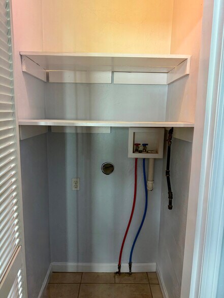 Building Photo - 118 Lafayette St