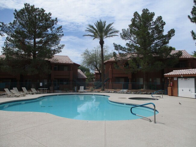 Building Photo - Rock Springs II Condo