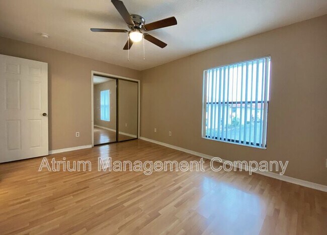 Building Photo - 6262 Yorktown Dr