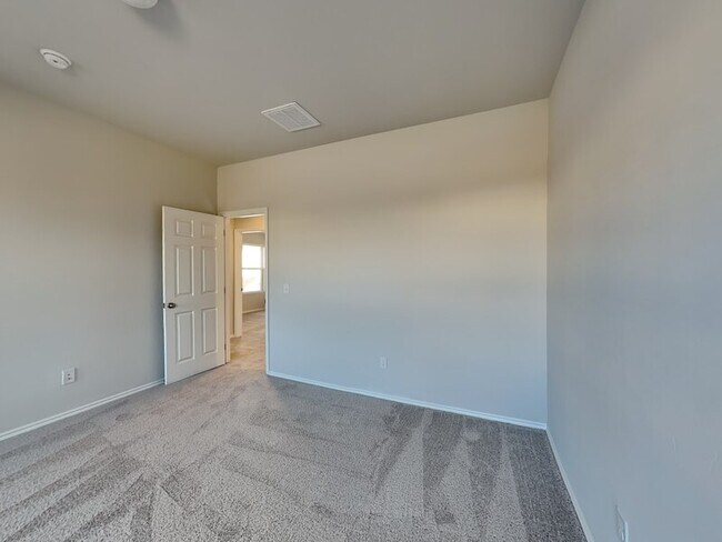 Building Photo - 1029 E Stetson Ln