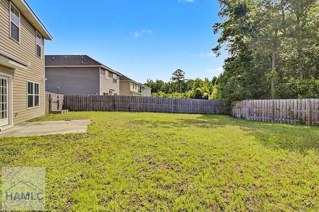 Building Photo - 547 Fairview Cir
