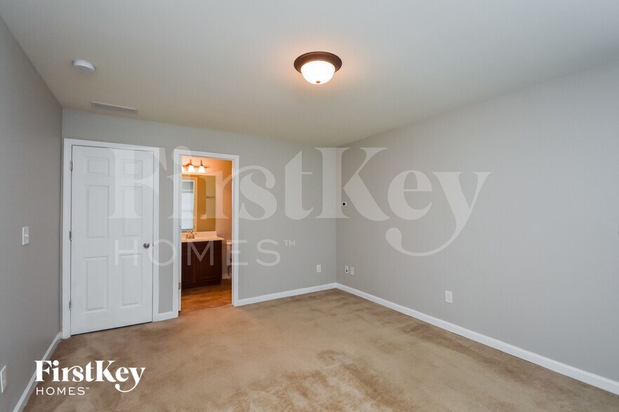 Building Photo - 3890 Addison Gln Wy