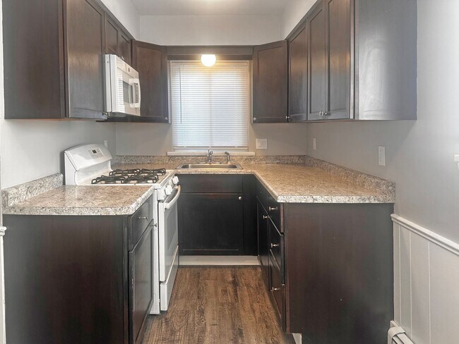 Building Photo - 3453 Hubal Ave SW